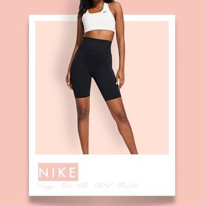 NIKE - Yoga Dri-FIT ADV Shorts - NWT